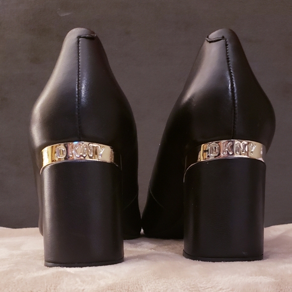 ✳️SOLD✳️DKNY Elie pumps, size 38.5 (8) - Picture 4 of 5